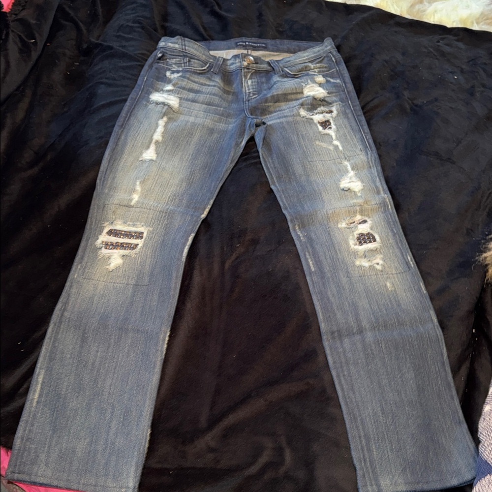 Distressed Rock & Republic Jeans🍀